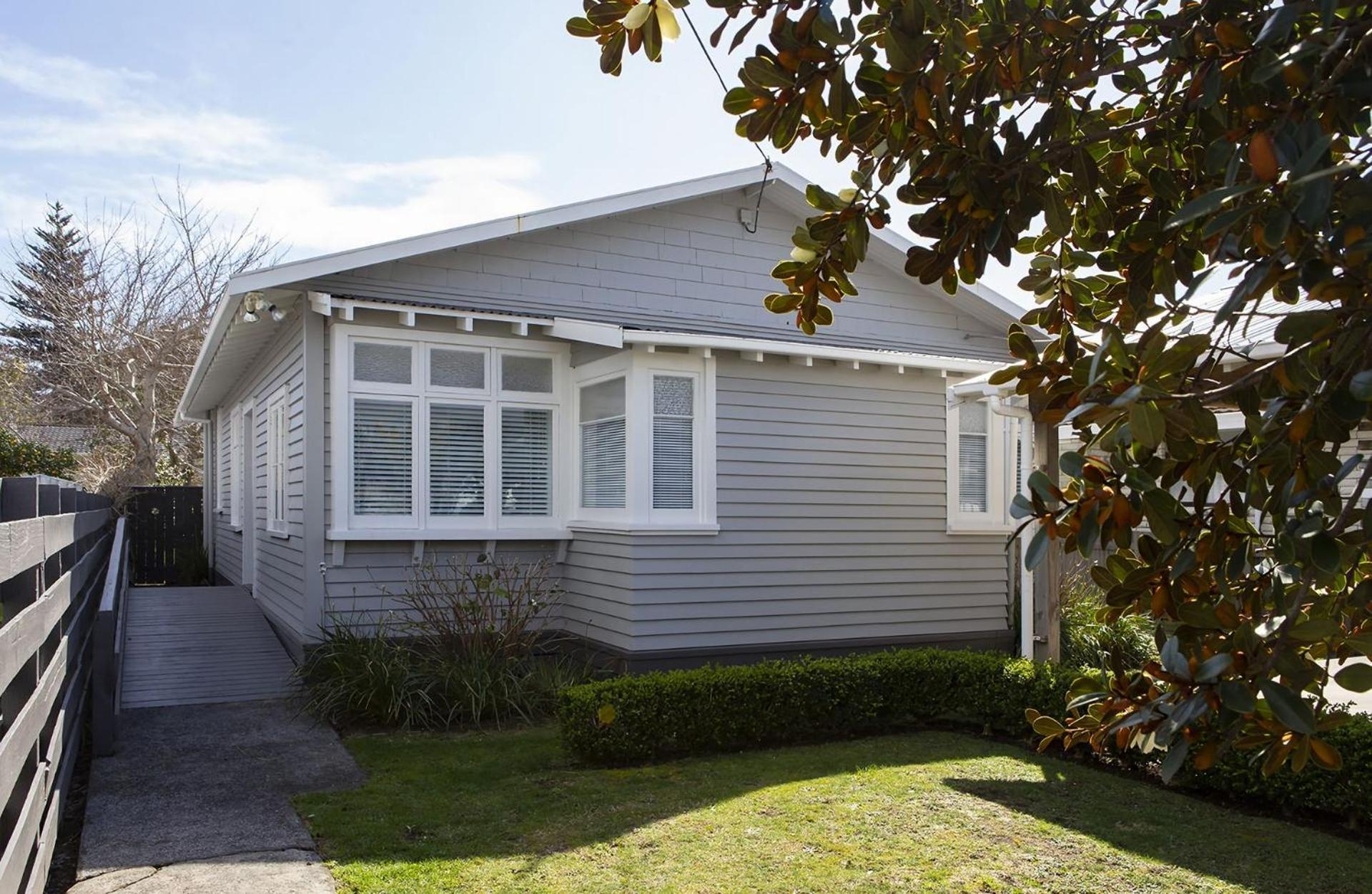 Michelia Figo Cottage New Plymouth Exterior photo